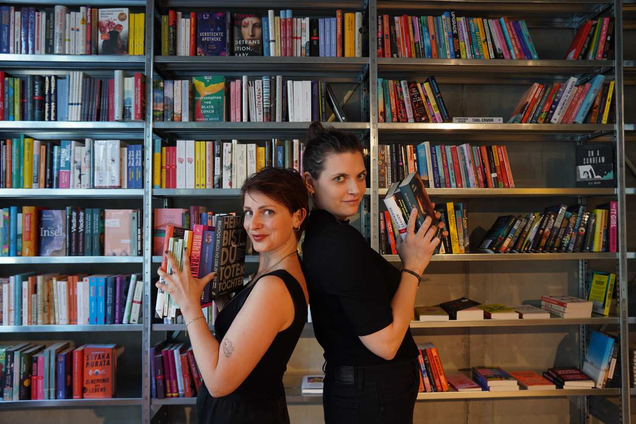 o*books
Katja Fetty und Bianca-Maria Braunshofer 
in der Buchhandlung
Kooperation