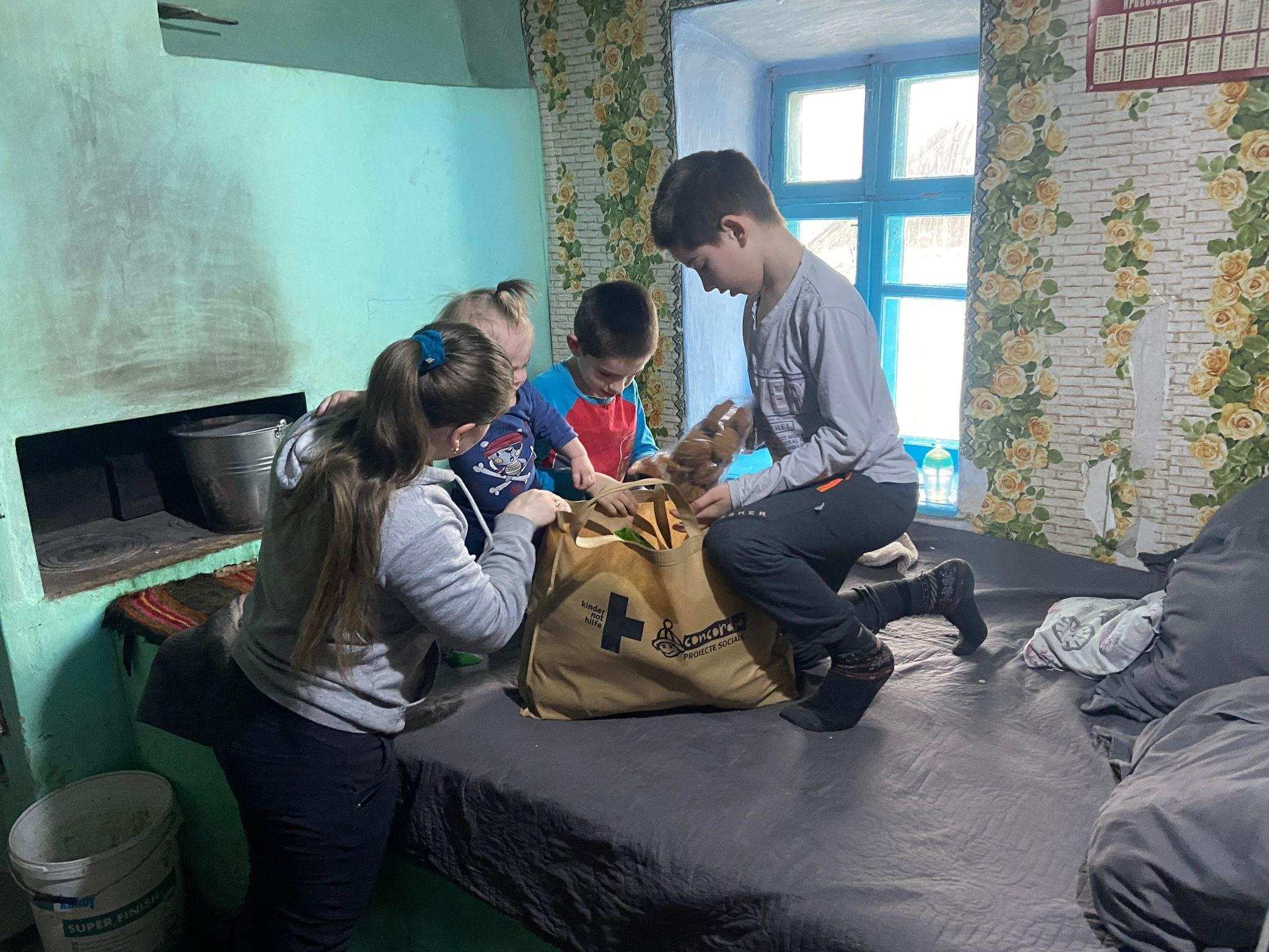 Winterhilfe in Moldau (Foto: CONCORDIA Sozialprojekte) Winterhilfe in Moldau (Foto: CONCORDIA Sozialprojekte)