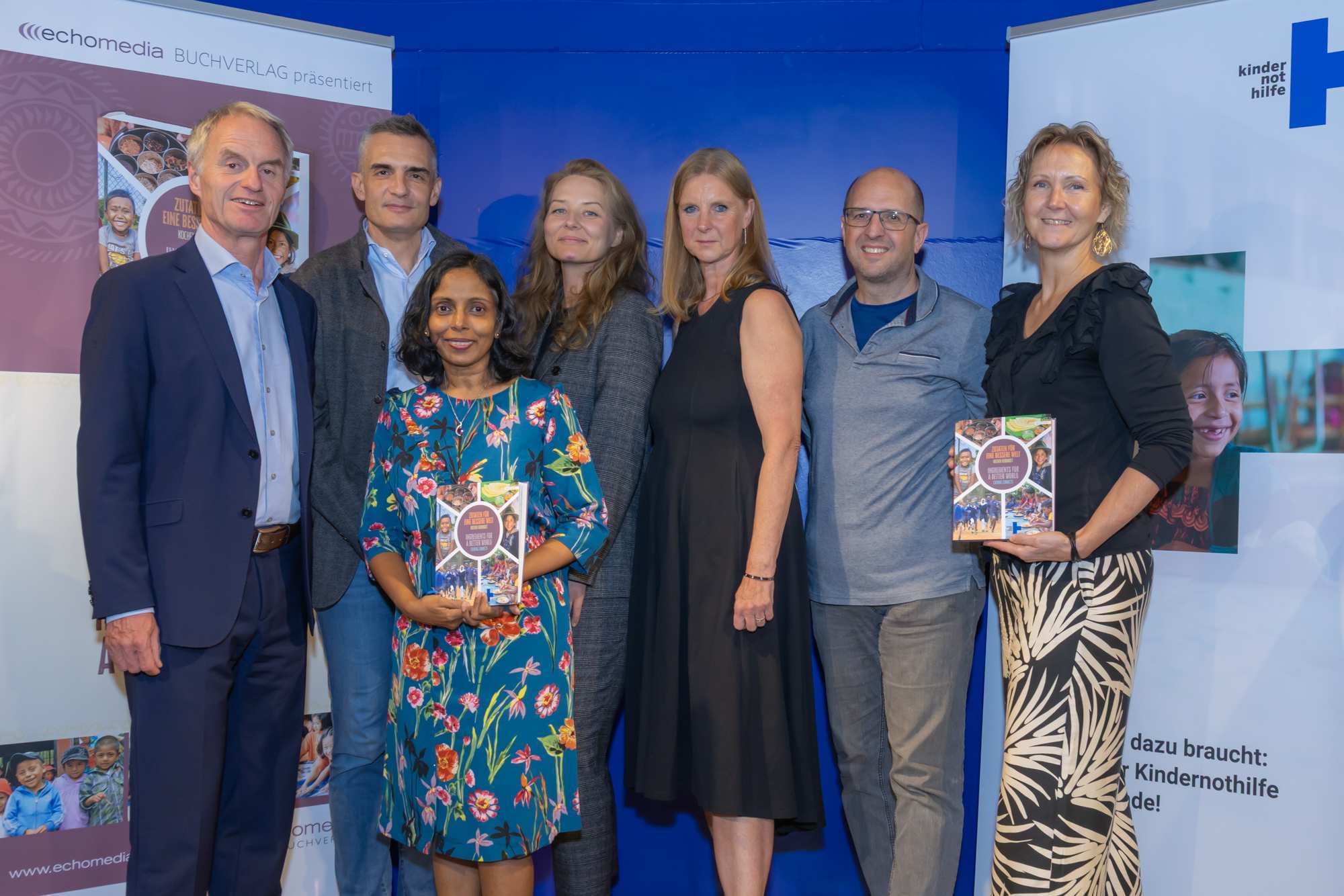 Präsentation Jubiläumskochbuch 30 Jahre Kindernothilfe Österreich im Thalia Wien Mitte. (Foto: Sandra Oblak) Präsentation Jubiläumskochbuch 30 Jahre Kindernothilfe Österreich im Thalia Wien Mitte. (Foto: Sandra Oblak)
